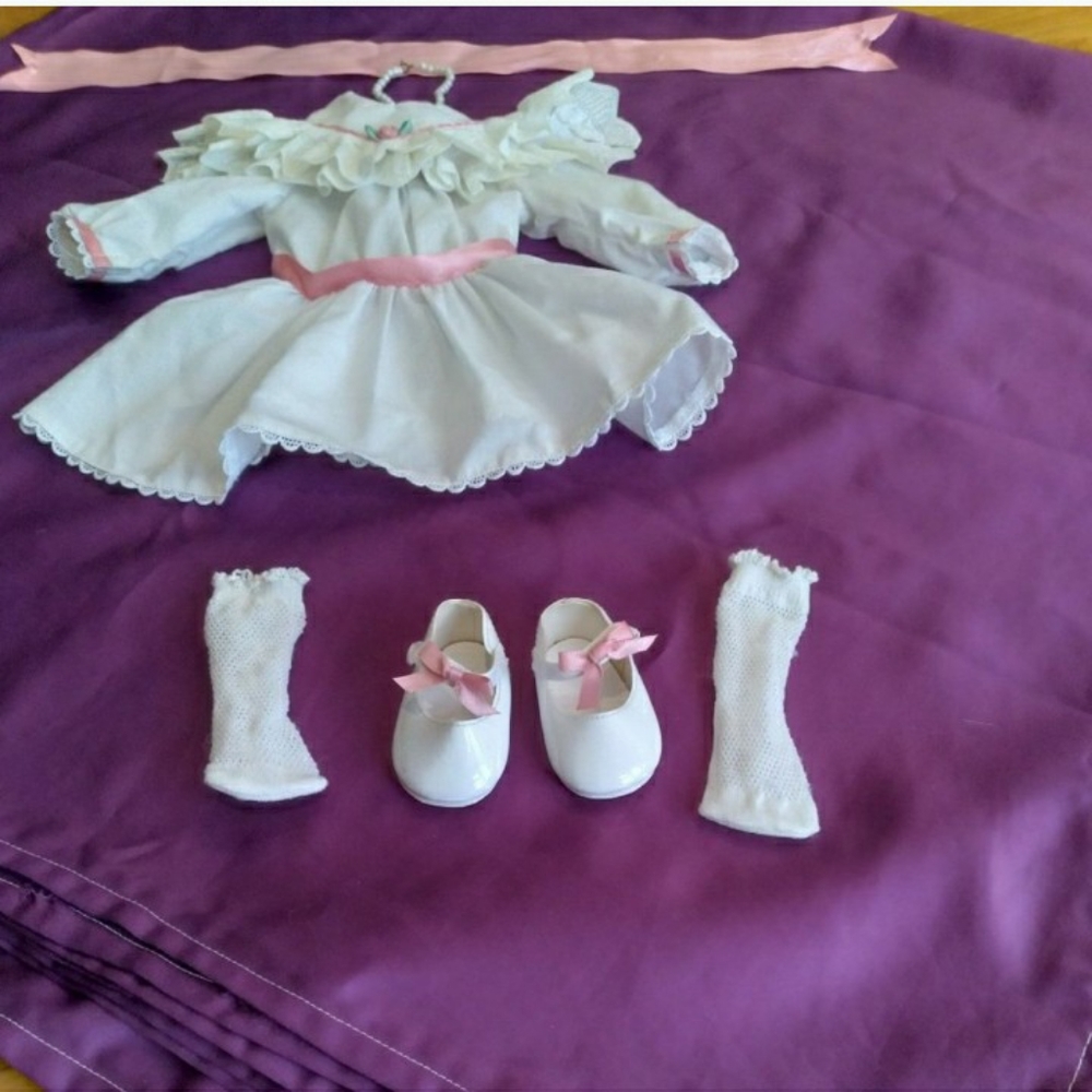 American Girl Doll Samantha's Original 1986 Tea Party Outfit and Accessories